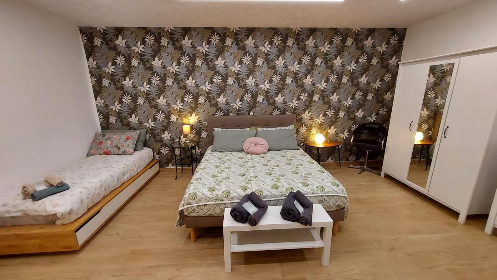 Dn Holiday House Катания Экстерьер фото