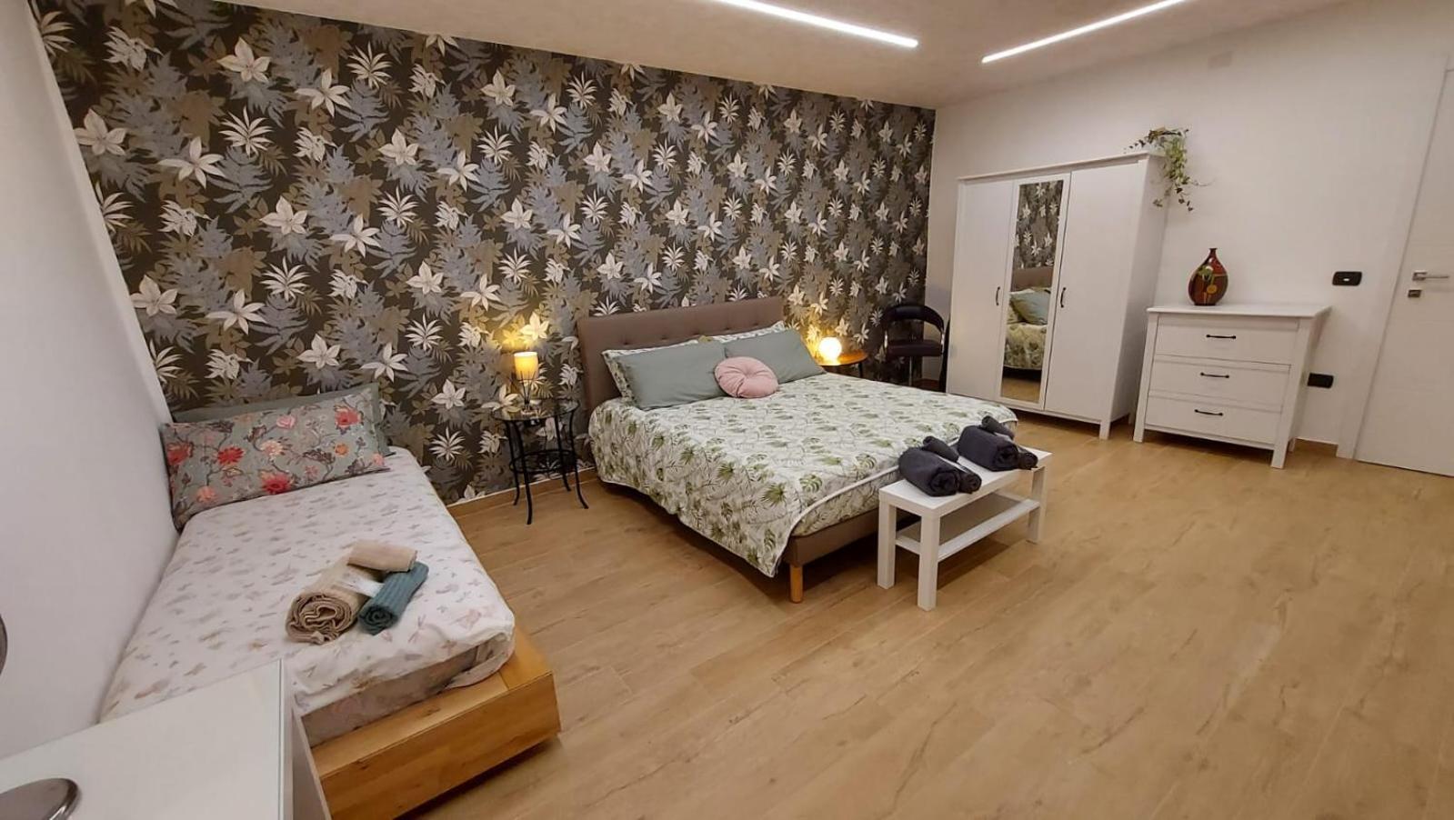 Dn Holiday House Катания Экстерьер фото