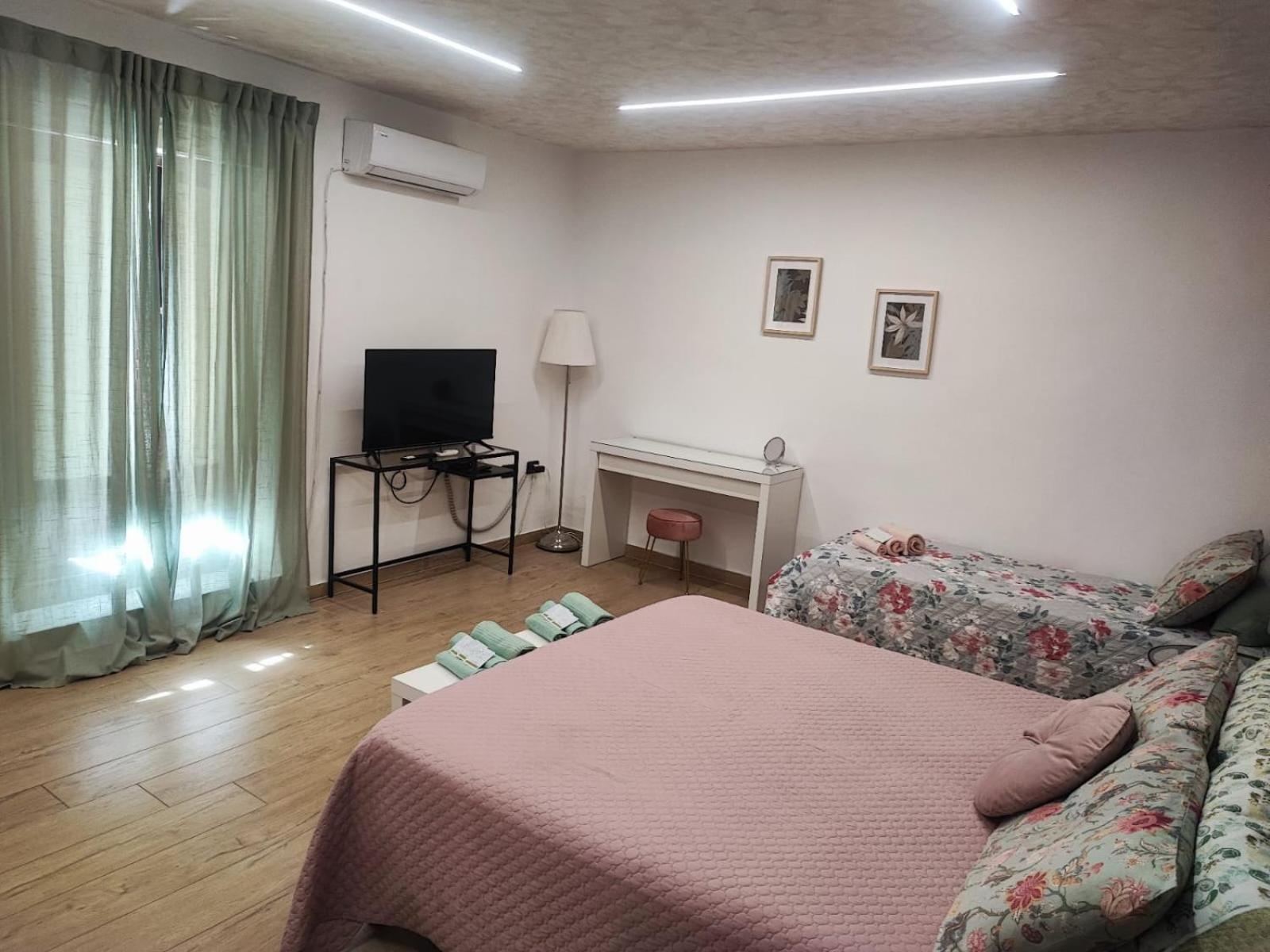 Dn Holiday House Катания Экстерьер фото